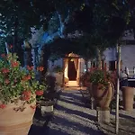 Casa vacanze Degli Alessandri House *